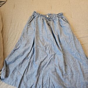 Womens J.Crew skirt, size medium, blue